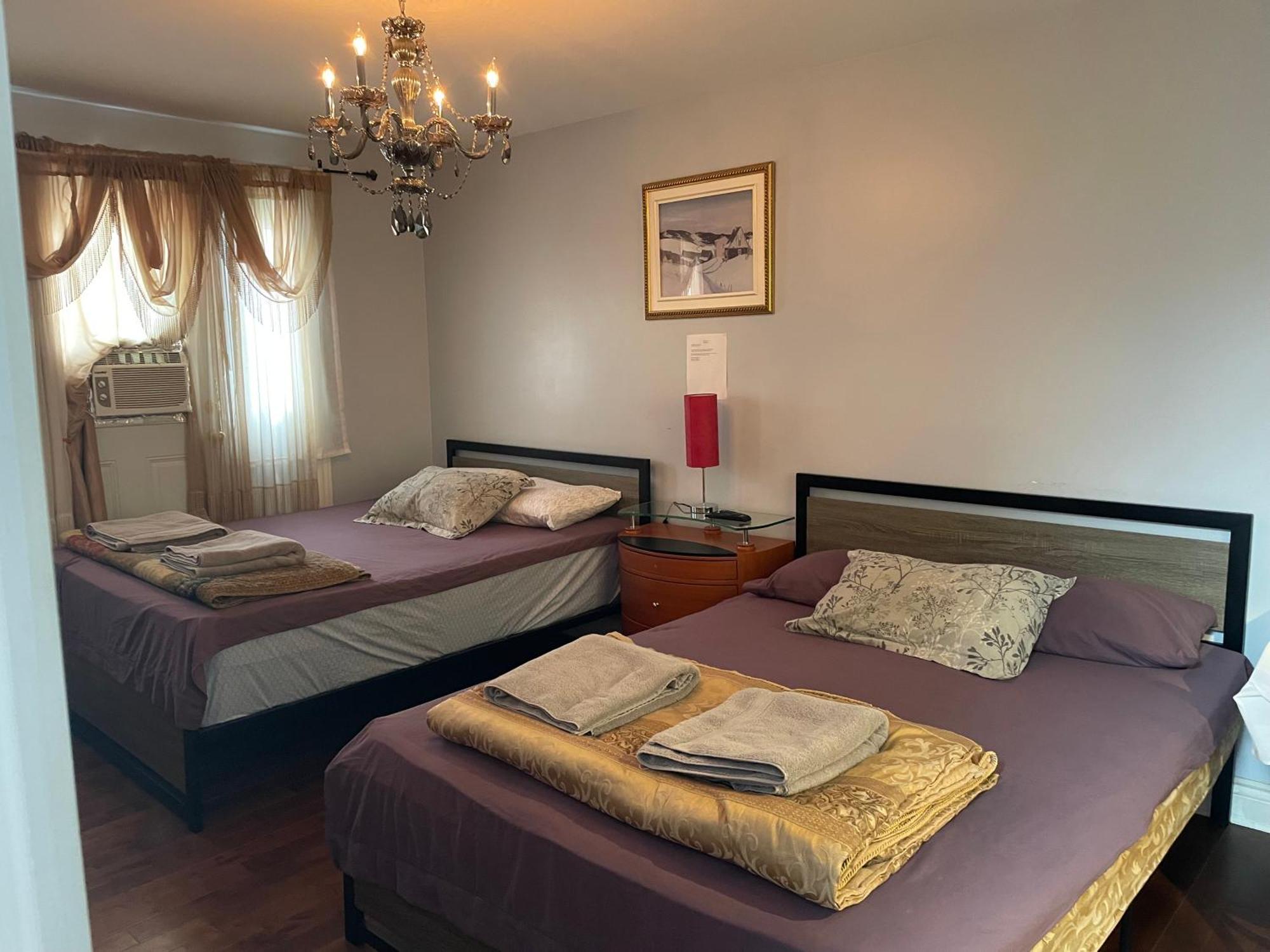 מונטריאול Self Service Small Breakfast, 2 Double Beds Private Room מראה חיצוני תמונה